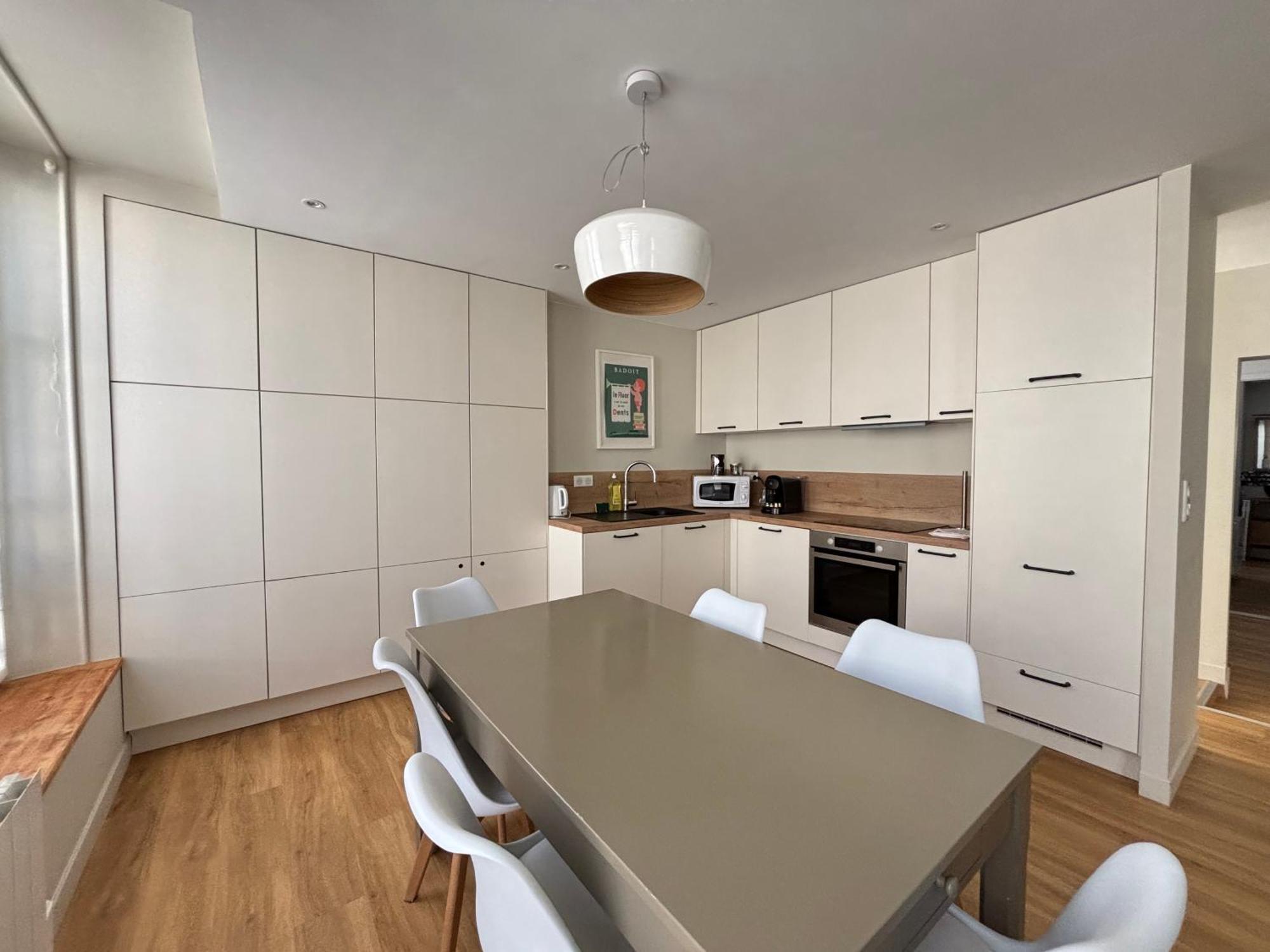 Bajocasse Apt Duplex Spacieux 3 Ch 2 Sdb Cosy Plein Centre Bayeux Decoration Elegante Proche Plages Du Debarquement Экстерьер фото