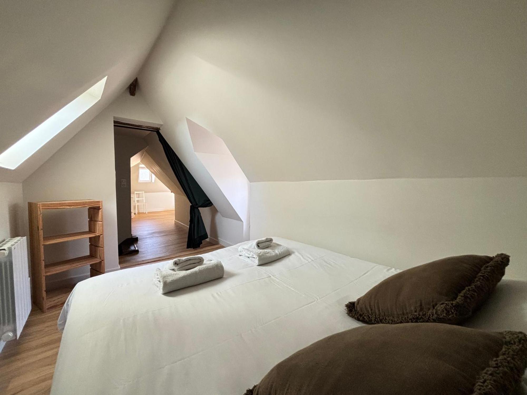 Bajocasse Apt Duplex Spacieux 3 Ch 2 Sdb Cosy Plein Centre Bayeux Decoration Elegante Proche Plages Du Debarquement Экстерьер фото