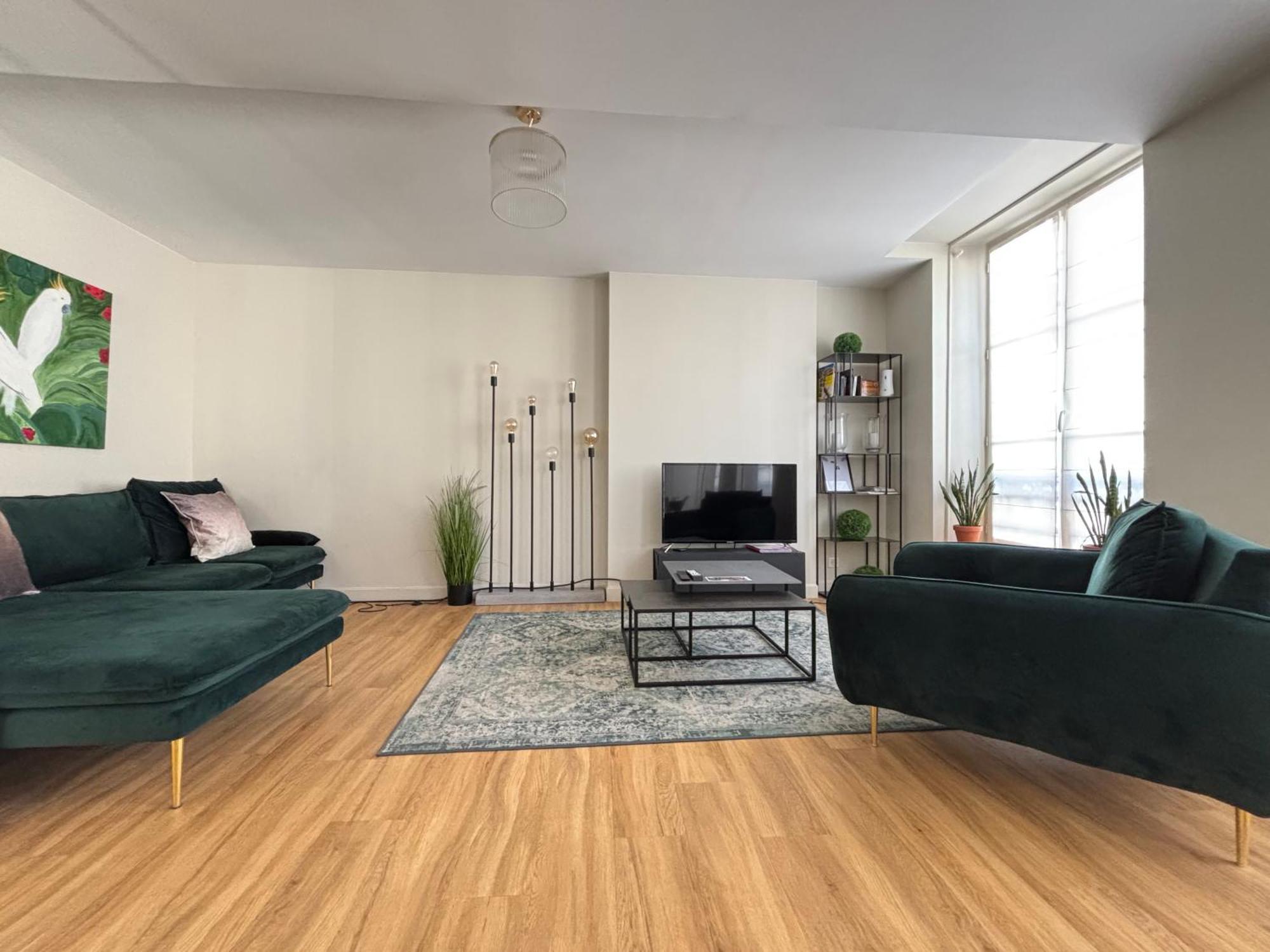 Bajocasse Apt Duplex Spacieux 3 Ch 2 Sdb Cosy Plein Centre Bayeux Decoration Elegante Proche Plages Du Debarquement Экстерьер фото